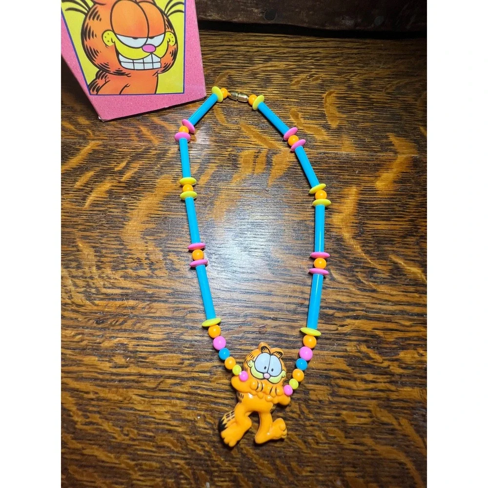 Vintage 1978 Avon Garfield Necklace and Earrings Set Beaded Jewelry NOS